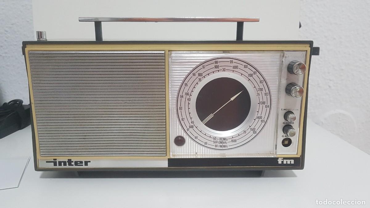 Radios antiguas: L) Antigua radio vintage &rdquo;INTER / modelo NIZA FM&rdquo; - A&ntilde;o 1965 funciona luz y pilas - LEER DESCRIPCION