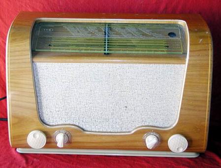 Radios de v&aacute;lvulas: RADIO DUX FUNCIONANDO   MODELO V315