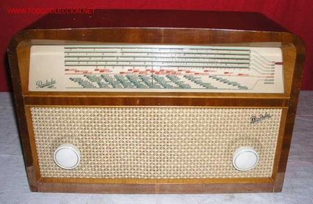 Radios de v&aacute;lvulas: RADIO RADIOLA FUNCIONANDO - Foto 1