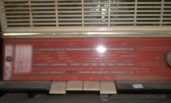 Radios de v&aacute;lvulas: Radio Philips de baquelita - Foto 4