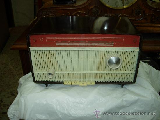 Radios de v&aacute;lvulas: radio philips funcionando - Foto 1