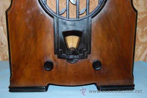 Radios de v&aacute;lvulas: RADIO CAPILLA EN MADERA DE NOGAL MODELO 634 - Foto 6