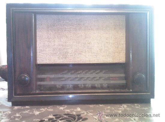 Radios de v&aacute;lvulas: Radio Invicta modelo 482 - funcionando a 125 v. - Foto 1