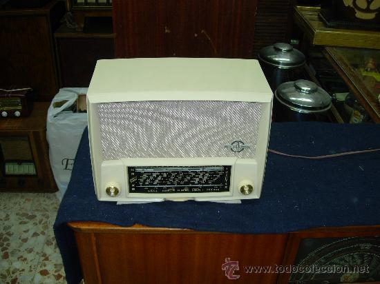 Radios de v&aacute;lvulas: Radio Ducretet funcionando - Foto 1