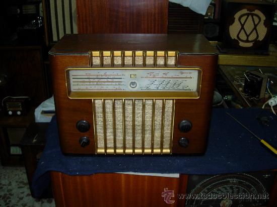 Radios de v&aacute;lvulas: Radio Marconi funcionando - Foto 1