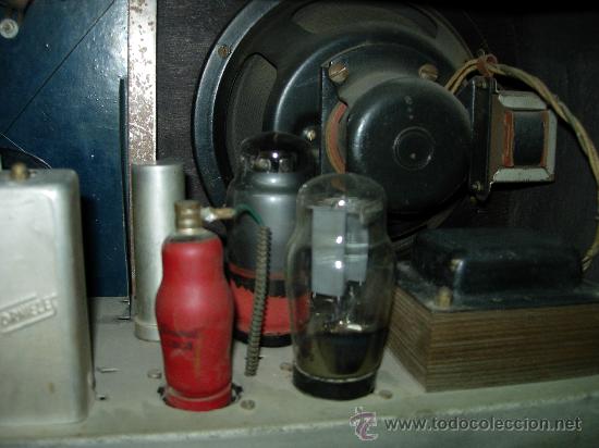 Radios de v&aacute;lvulas: Radio espa&ntilde;ola funcionando - Foto 3