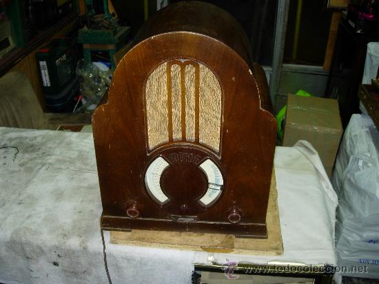 Radios de v&aacute;lvulas: Capilla MENDE Funcionando perfectamente 220v. - Foto 15