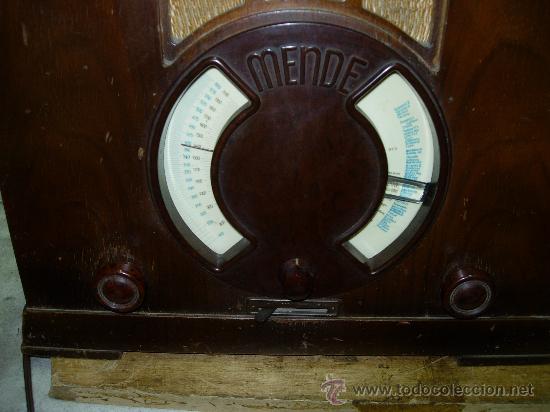 Radios de v&aacute;lvulas: Capilla MENDE Funcionando perfectamente 220v. - Foto 11