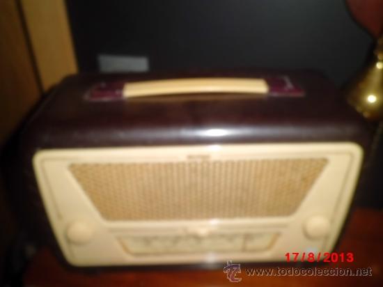 Radios de v&aacute;lvulas: RADIO ANTIGUA DE LA MARCA ULTRA - Foto 2