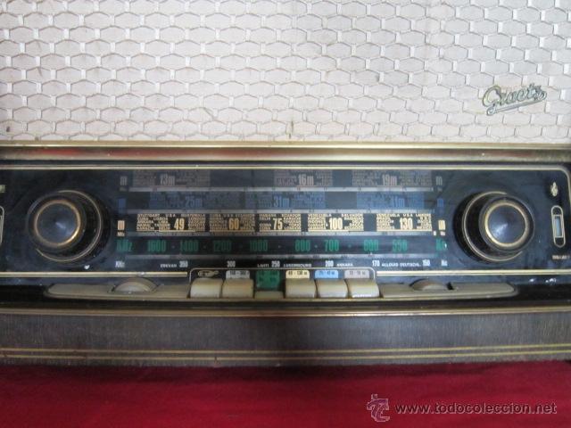 Radios de v&aacute;lvulas: Radio Guetz con caja de madera. - Foto 4
