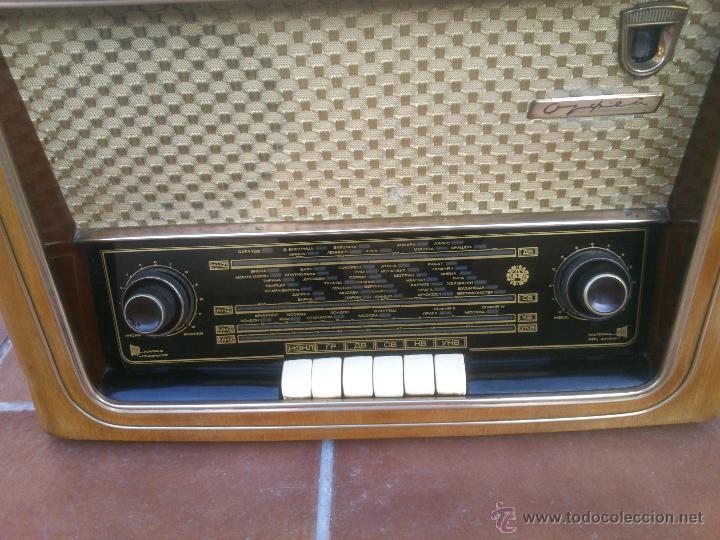 Radios de v&aacute;lvulas: RADIO SOVIETICA MUEBLE DE MADERA.ORIGINAL - Foto 5