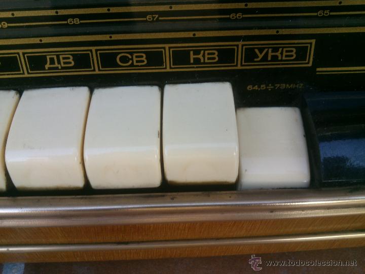 Radios de v&aacute;lvulas: RADIO SOVIETICA MUEBLE DE MADERA.ORIGINAL - Foto 14