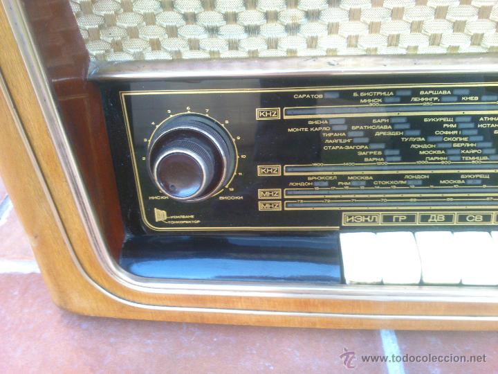 Radios de v&aacute;lvulas: RADIO SOVIETICA MUEBLE DE MADERA.ORIGINAL - Foto 16