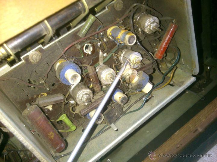 Radios de v&aacute;lvulas: RADIO SOVIETICA MUEBLE DE MADERA.ORIGINAL - Foto 36