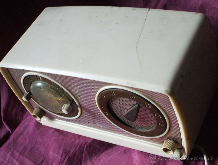 Radios de v&aacute;lvulas: RADIO RELOJ SILVERTONE 11 DE SEARS ROEBUCK & Co DE 1952 FUNCIONANDO - Foto 3