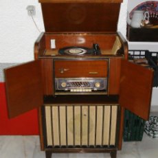 Radios de válvulas: PRECIOSA RADIO TOCADISCOS (PICÚ) TELEFUNKEN - BEETHOVEN - 1957- 3D. INCLUYE DOCUMENTACIÓN Y CATALOGO. Lote 49200410