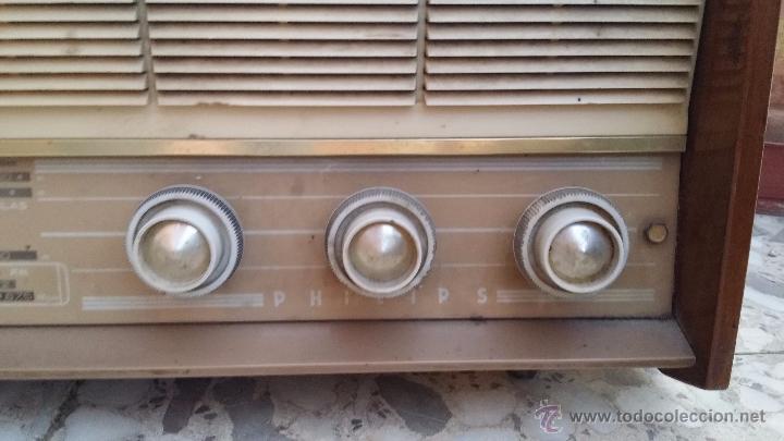 Radios de v&aacute;lvulas: antigua radio philips, funciona - Foto 3