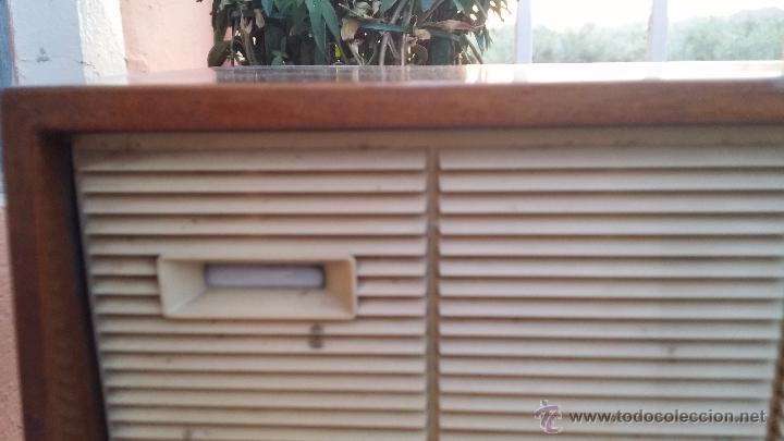 Radios de v&aacute;lvulas: antigua radio philips, funciona - Foto 4
