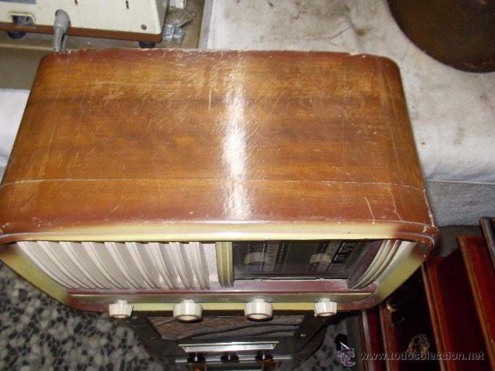 Radios de v&aacute;lvulas: Radio espa&ntilde;ola sin marca - Foto 3