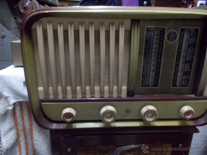 Radios de v&aacute;lvulas: Radio espa&ntilde;ola sin marca - Foto 6