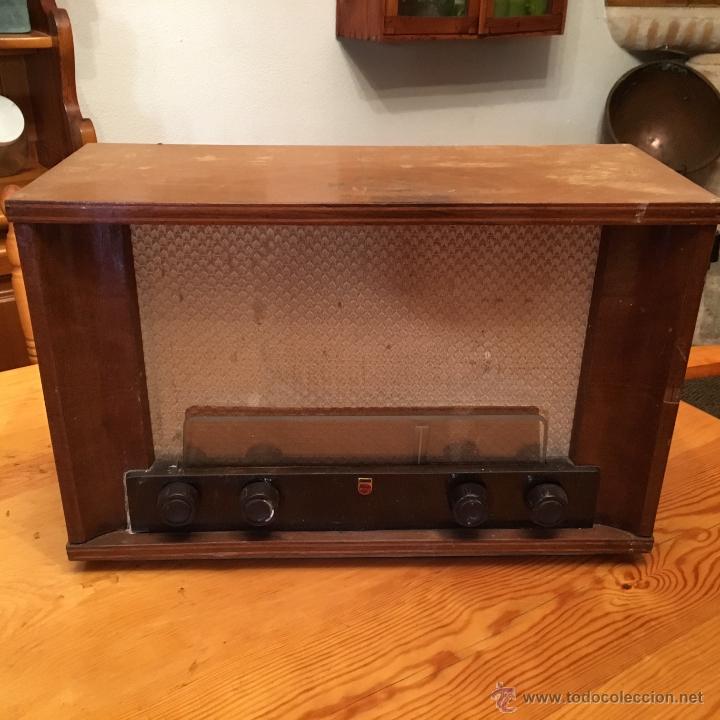 Radios de v&aacute;lvulas: Antigua radio marca philis - Foto 1