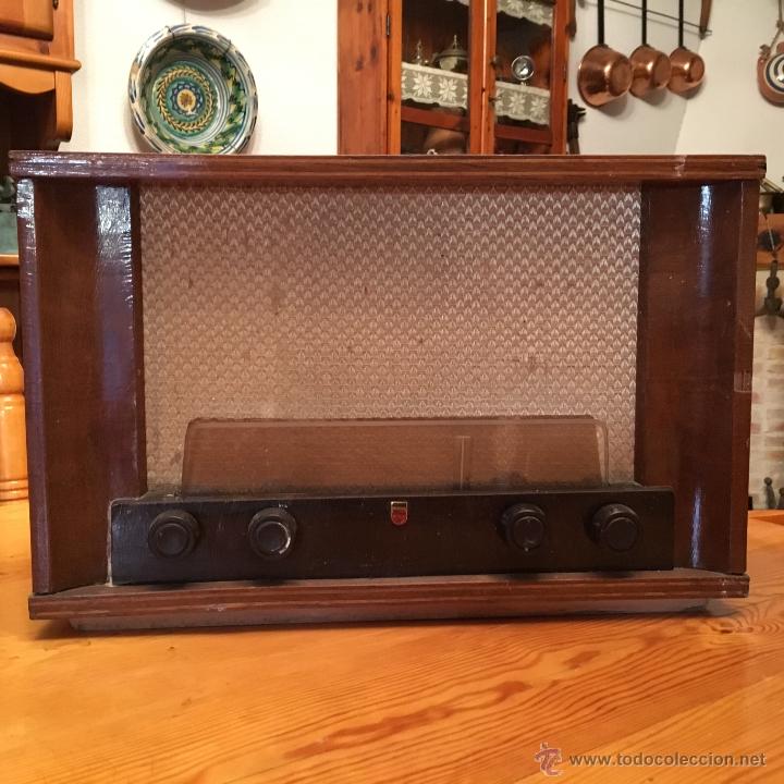 Radios de v&aacute;lvulas: Antigua radio marca philis - Foto 3