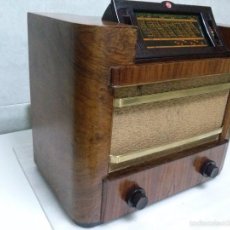 Radios de válvulas: ANTIGUA PHILIPS 695 A (1936) FUNCIONANDO Y EN BUEN ESTADO . VER VÍDEO. Lote 365617091