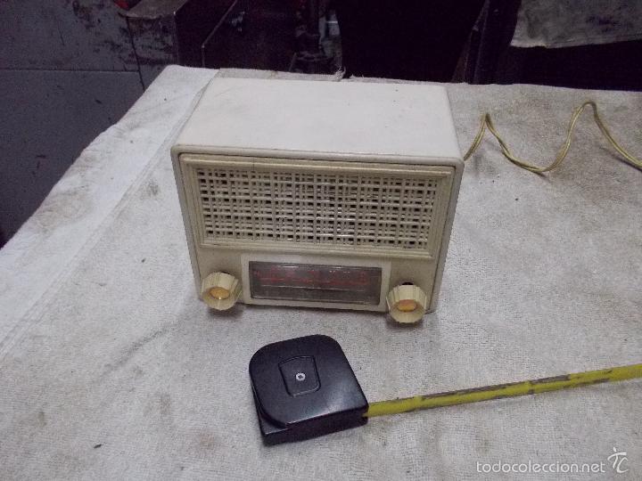 Radios de v&aacute;lvulas: Radio peque&ntilde;a funcionando - Foto 2