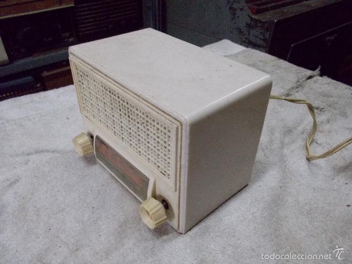 Radios de v&aacute;lvulas: Radio peque&ntilde;a funcionando - Foto 4