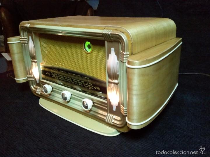 ANTIGUA RADIO J.S. MODELO PARIS RESTAURADA (Radios, Gramófonos, Grabadoras y Otros - Radios de Válvulas)