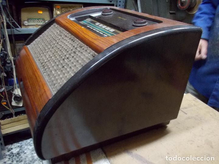 Radios de v&aacute;lvulas: Radio philco funcionando - Foto 6