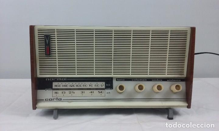 Radios de v&aacute;lvulas: Radio V.Modelo L 61 P - Foto 1