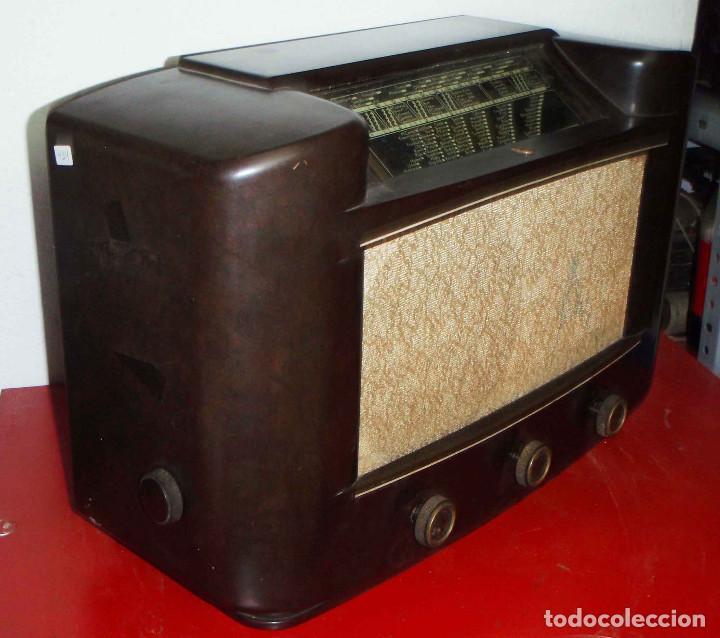 Radios de v&aacute;lvulas: RADIO PHILIPS DE BAQUELITA - Foto 3