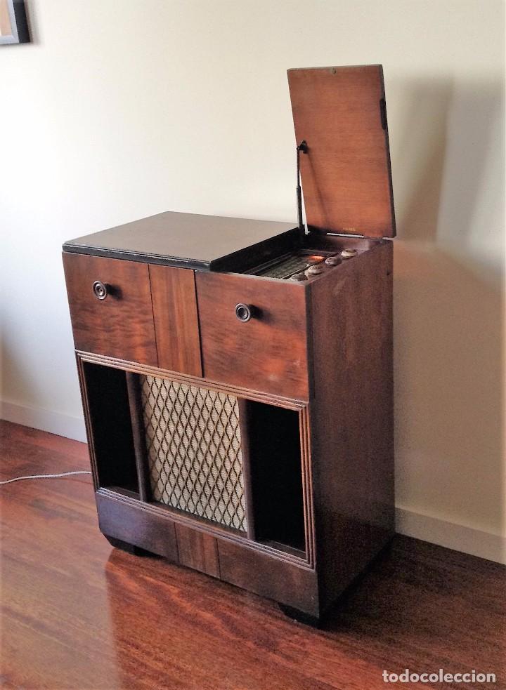 Radios de v&aacute;lvulas: Radio tocadiscos Viking Canada 1948 - Foto 3