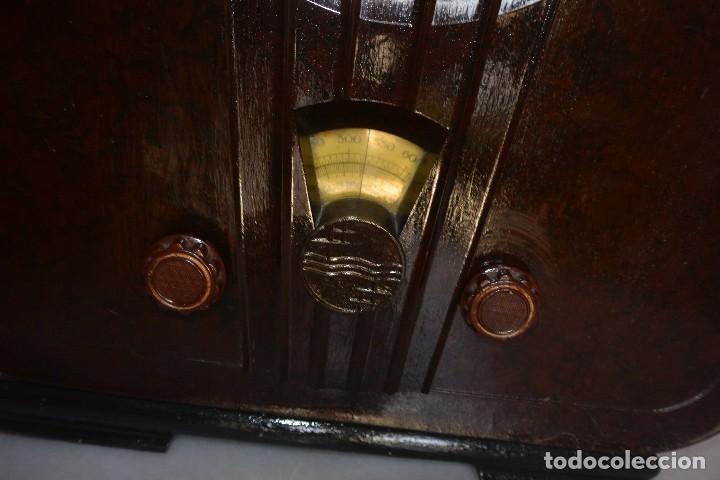 Radios de v&aacute;lvulas: Preciosa radio tipo capilla Philips - Foto 4