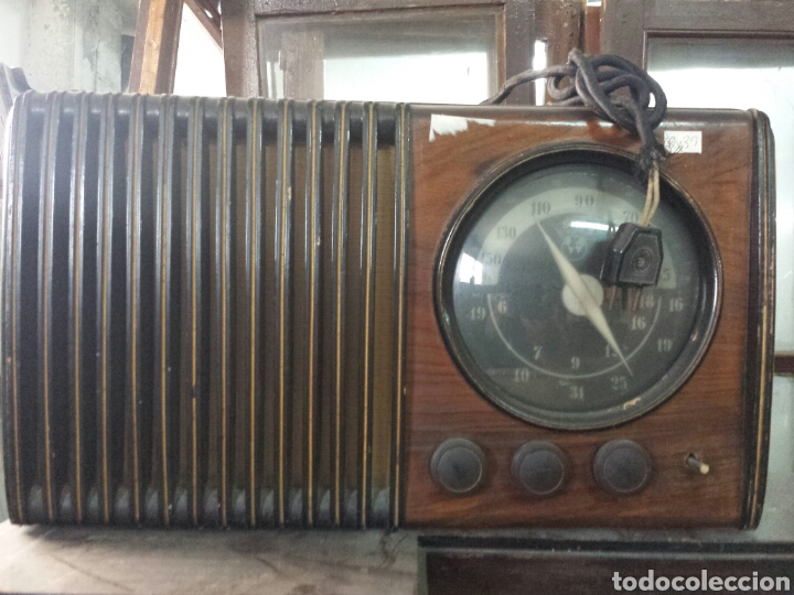 Radios de v&aacute;lvulas: Radio de madera y b&aacute;lbulas - Foto 1