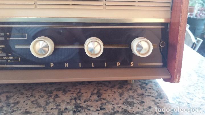 Radios de v&aacute;lvulas: antigua radio philips, funciona - Foto 5