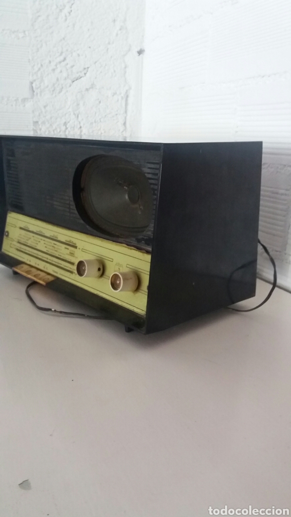 Radios de v&aacute;lvulas: Antigua radio - Foto 3