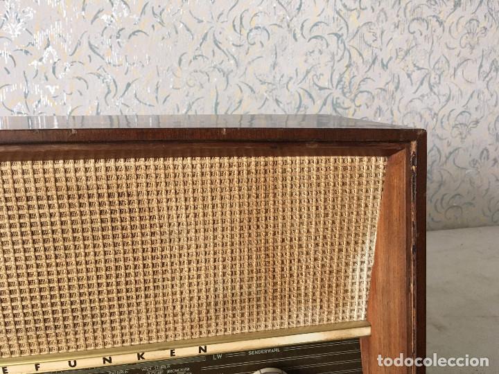 Radios de v&aacute;lvulas: RADIO MADERA TELEFUNKEN SIN CABLE - Foto 13