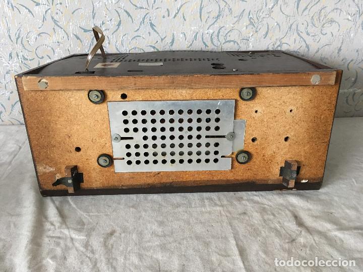 Radios de v&aacute;lvulas: RADIO MADERA TELEFUNKEN SIN CABLE - Foto 25