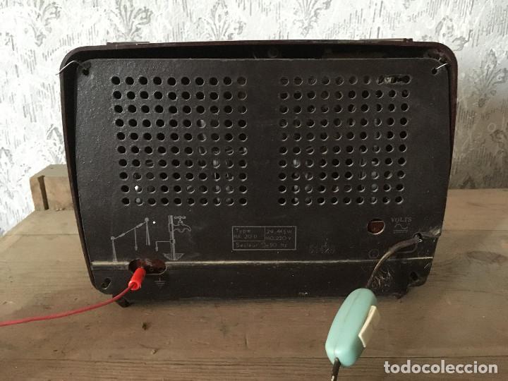 Radios de v&aacute;lvulas: RADIO RADIOLA BAQUELITA CON INTERRUPTOR.220V - Foto 10