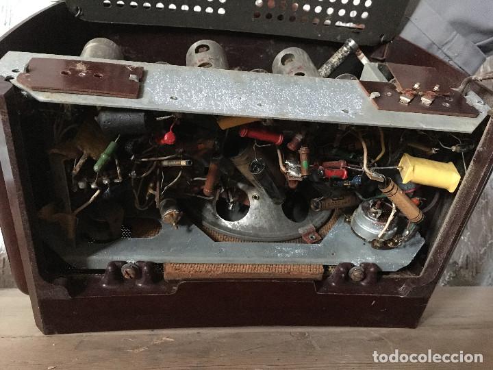 Radios de v&aacute;lvulas: RADIO RADIOLA BAQUELITA CON INTERRUPTOR.220V - Foto 15