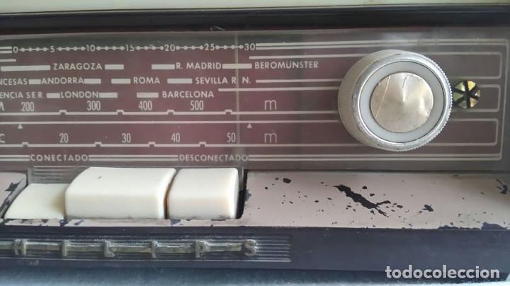 Radios de v&aacute;lvulas: RADIO PHILIPS B2E92U FUNCIONANDO.A&Ntilde;O 1959.ESPA&Ntilde;A - Foto 2