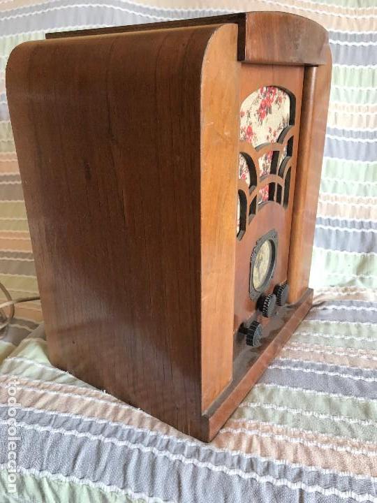 Radios de v&aacute;lvulas: RADIO DE V&Aacute;LVULAS MUY ANTIG&Uuml;O - Foto 3
