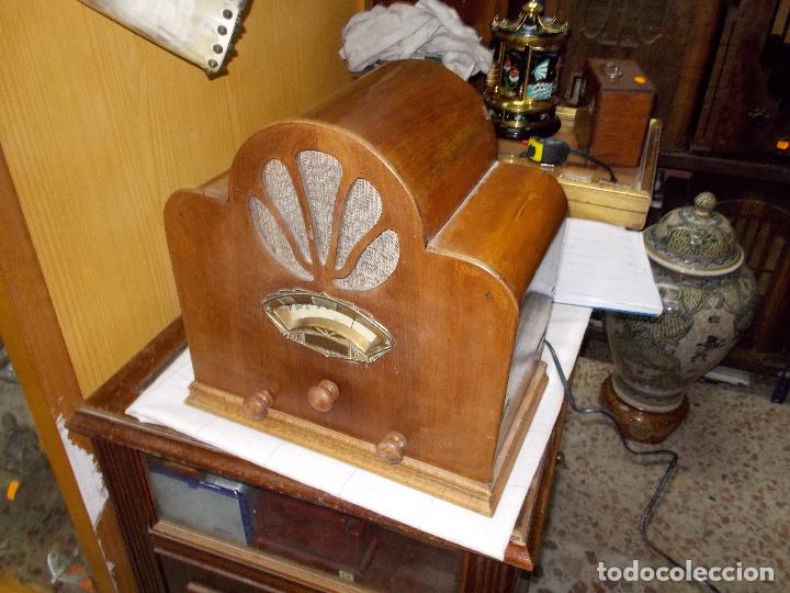 Radios de v&aacute;lvulas: Radio capilla funcionando - Foto 2