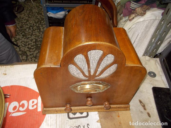 Radios de v&aacute;lvulas: Radio capilla funcionando - Foto 3