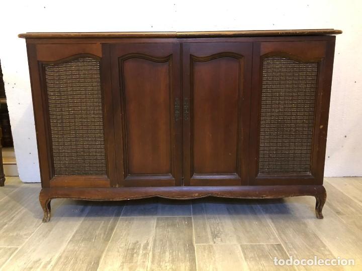 Radios de v&aacute;lvulas: MUEBLE RADIO TOCADISCOS - Foto 1