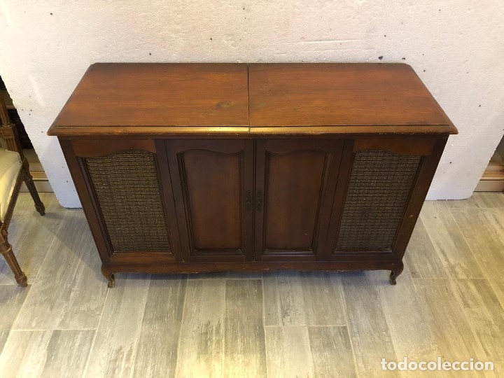Radios de v&aacute;lvulas: MUEBLE RADIO TOCADISCOS - Foto 6