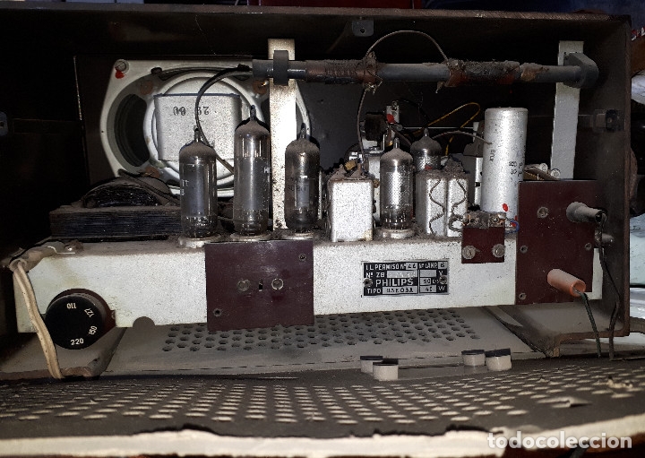 Radios de v&aacute;lvulas: Radio Philips de baquelita - Foto 9