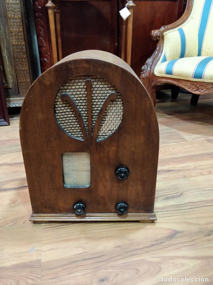 Radios de v&aacute;lvulas: R&aacute;dio MURPHY type AD32 con forma de capilla - Foto 1